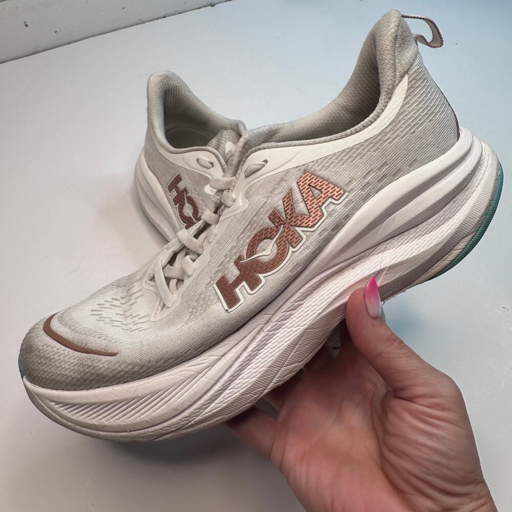 Hoka Skyflow Frost Rose Gold Sneakers